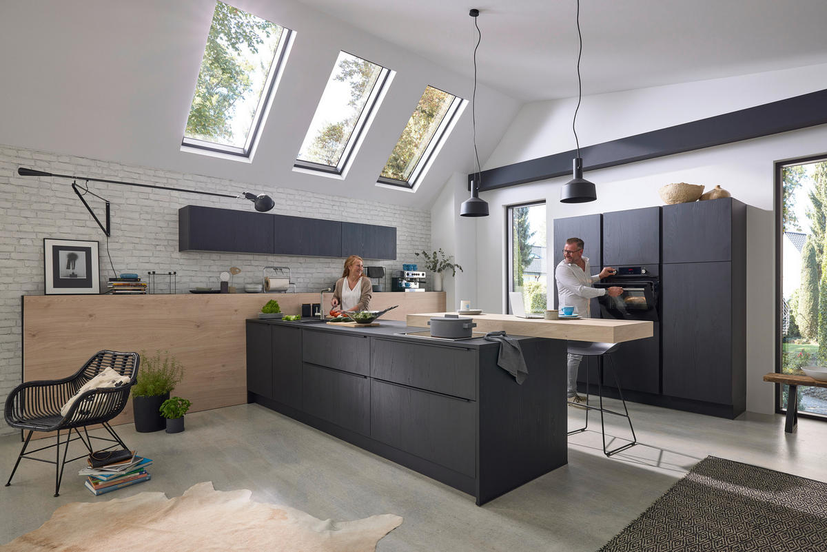 INBYGGNADSKÖK   - mörkbrun/ekfärgad, Design, trämaterial - Dieter Knoll