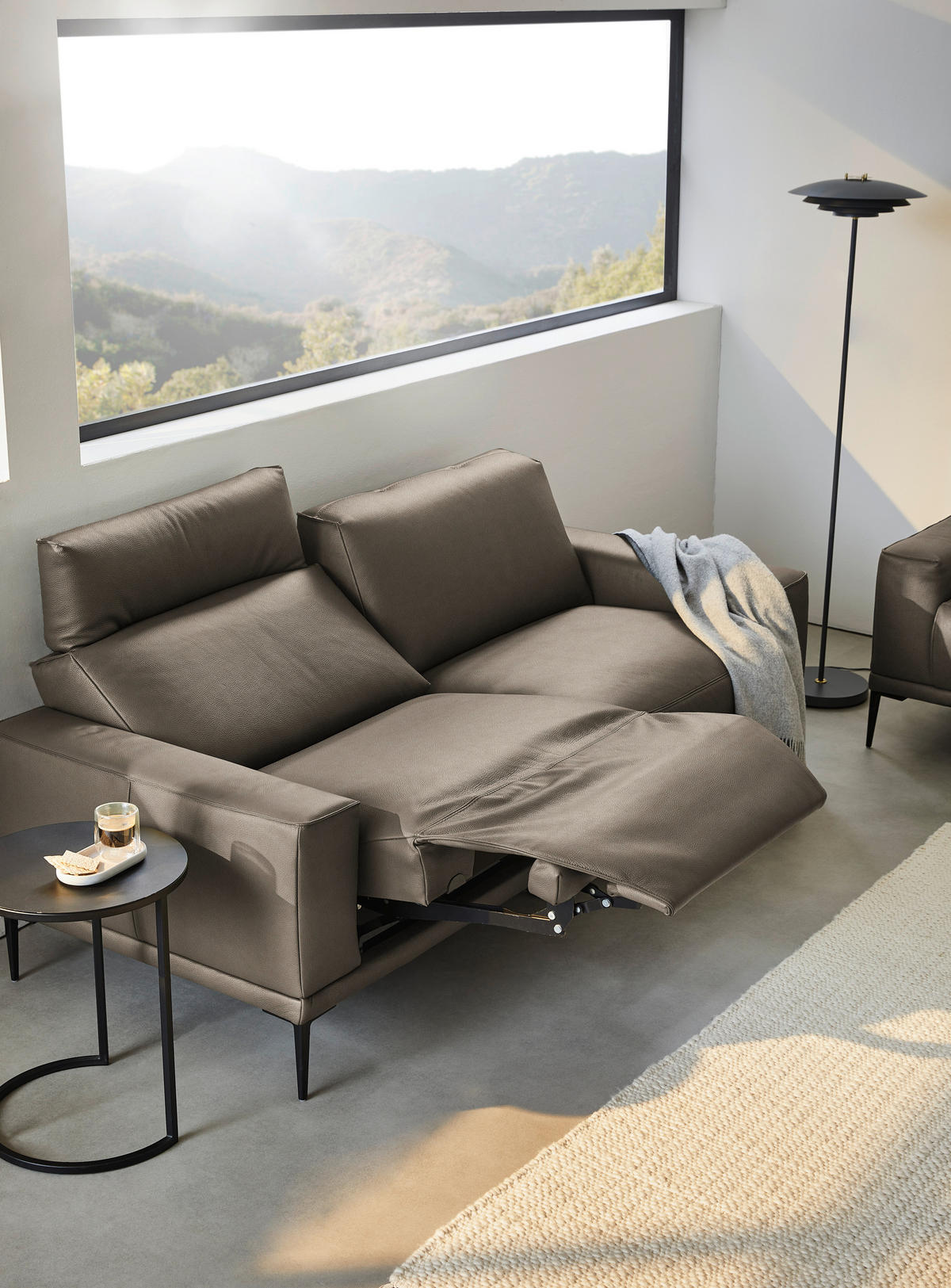 2,5-SITZER in Leder Taupe  - Taupe/Schwarz, Design, Leder/Metall (200/102/92cm) - Johann Jakob