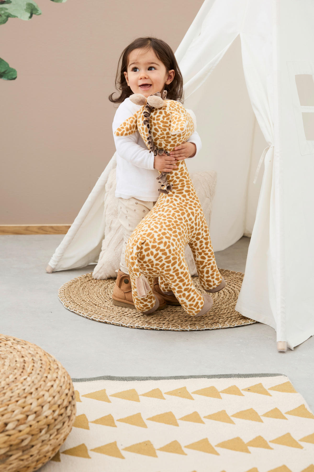 KUSCHELTIER Giraffe Kaya 45/12/35 cm  - Dunkelgelb, Basics, Textil (45/12/35cm) - Sterntaler