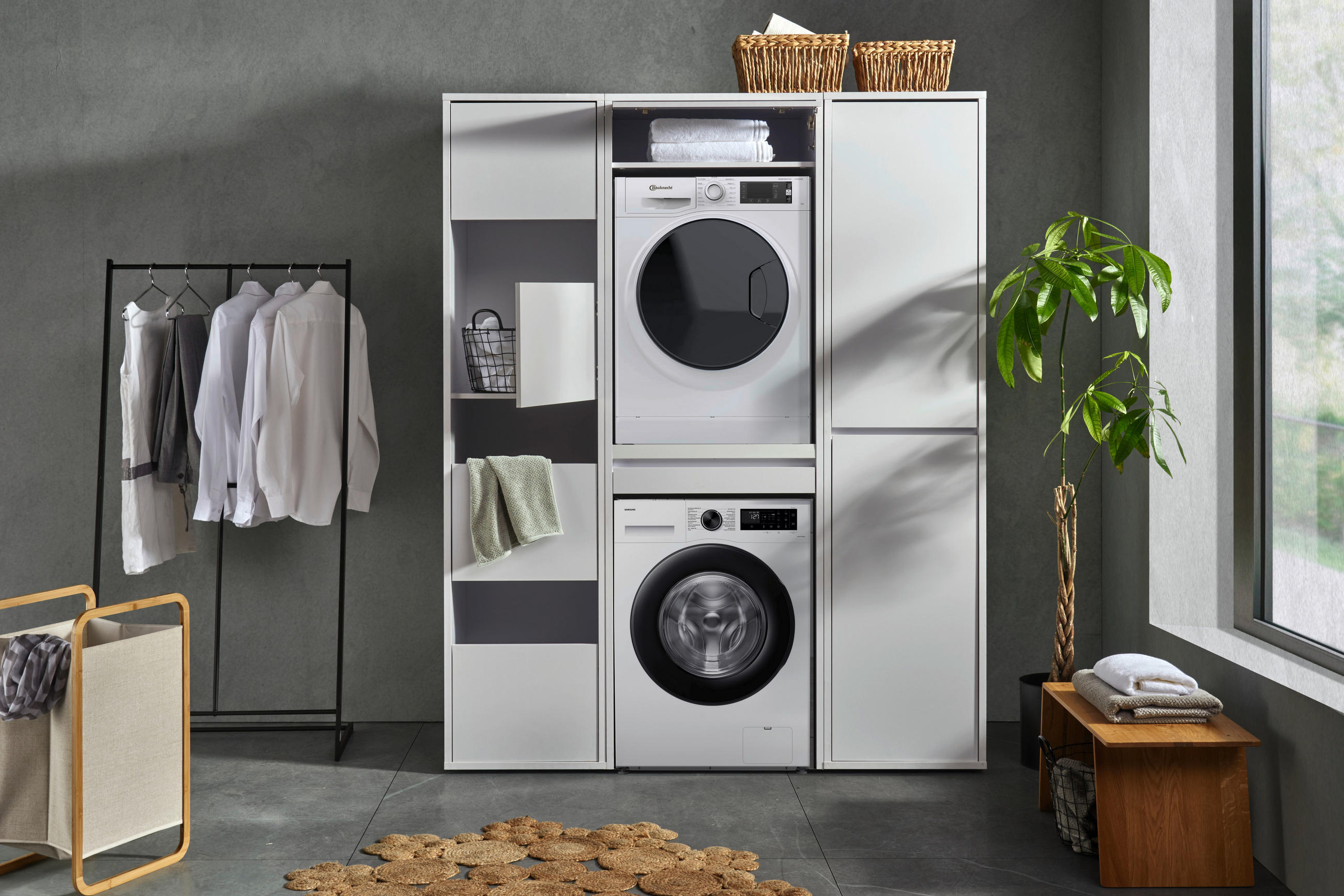 MEHRZWECKSCHRANK 50/210/67,5 cm  in Weiß  - Weiß, Basics, Holzwerkstoff (50/210/67,5cm) - Xora