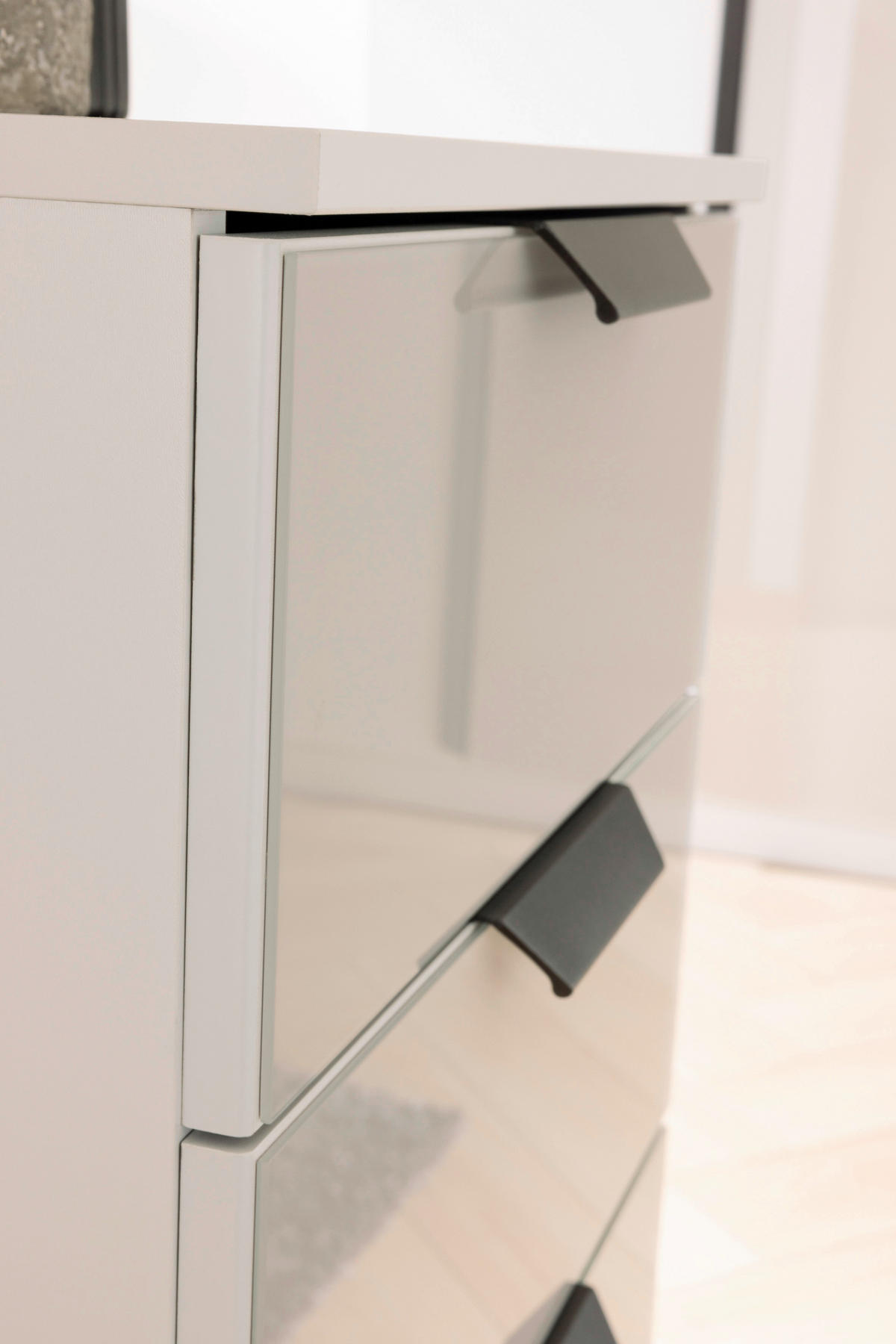 NACHTKÄSTCHEN 47/62/42 cm  in Weiss, Champagner  - Weiss/Champagner, Modern, Glas/Holzwerkstoff (47/62/42cm) - Rauch Möbel