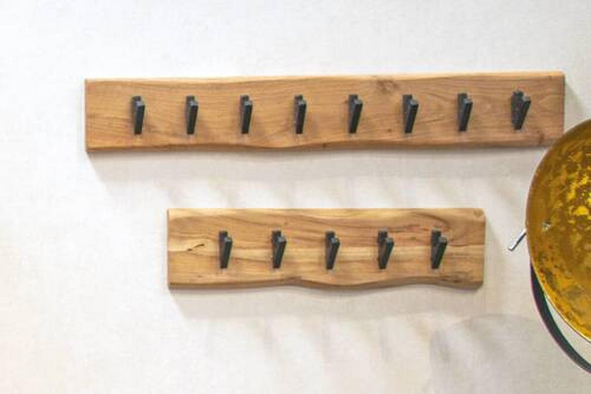 WANDGARDEROBE  in Akazie massiv Schwarz, Akaziefarben  - Schwarz/Akaziefarben, KONVENTIONELL, Holz/Metall (60/15/9cm)
