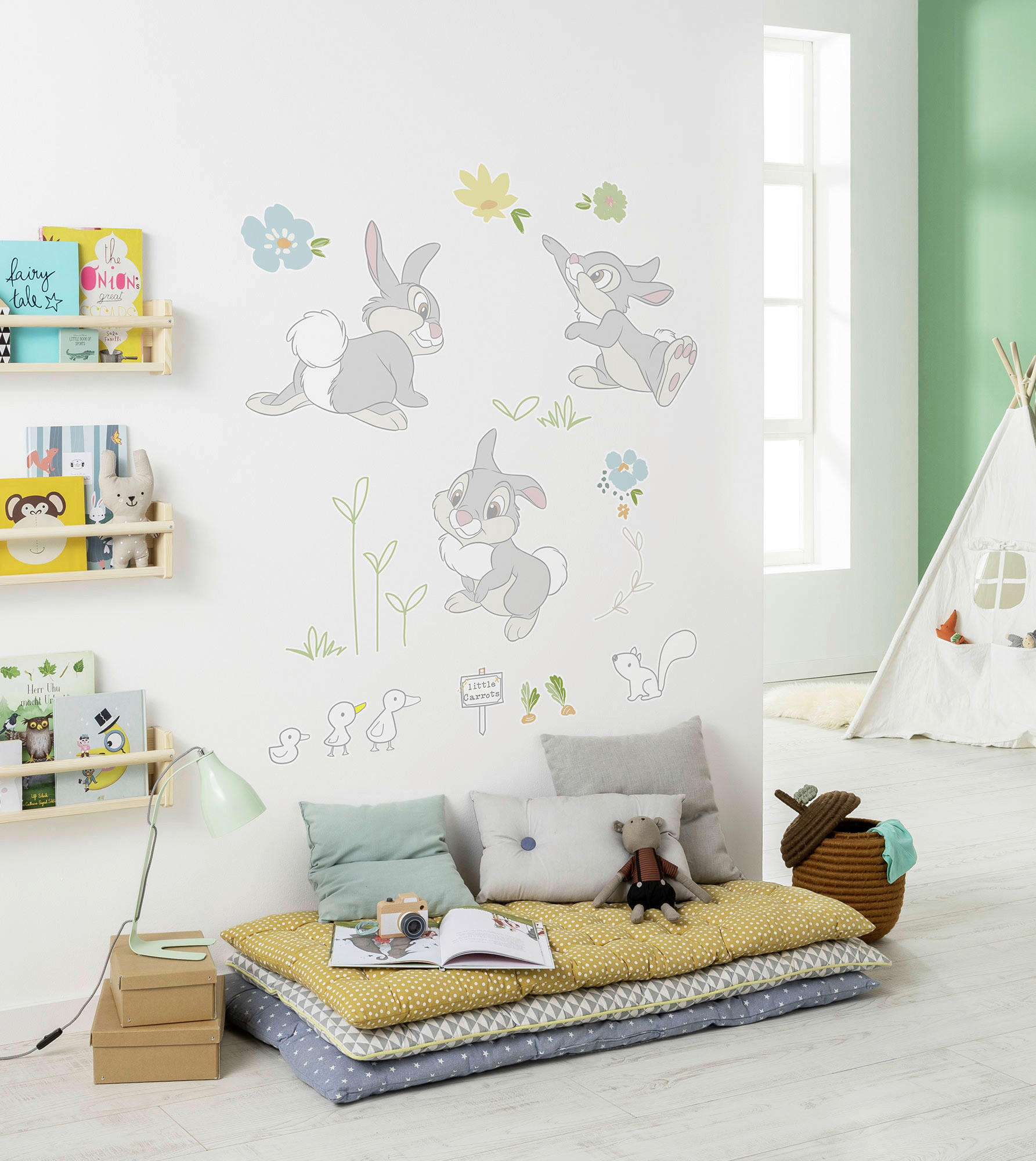 Komar DEKOSTICKER Winnie Pooh Nature Lovers jetzt nur online ➤