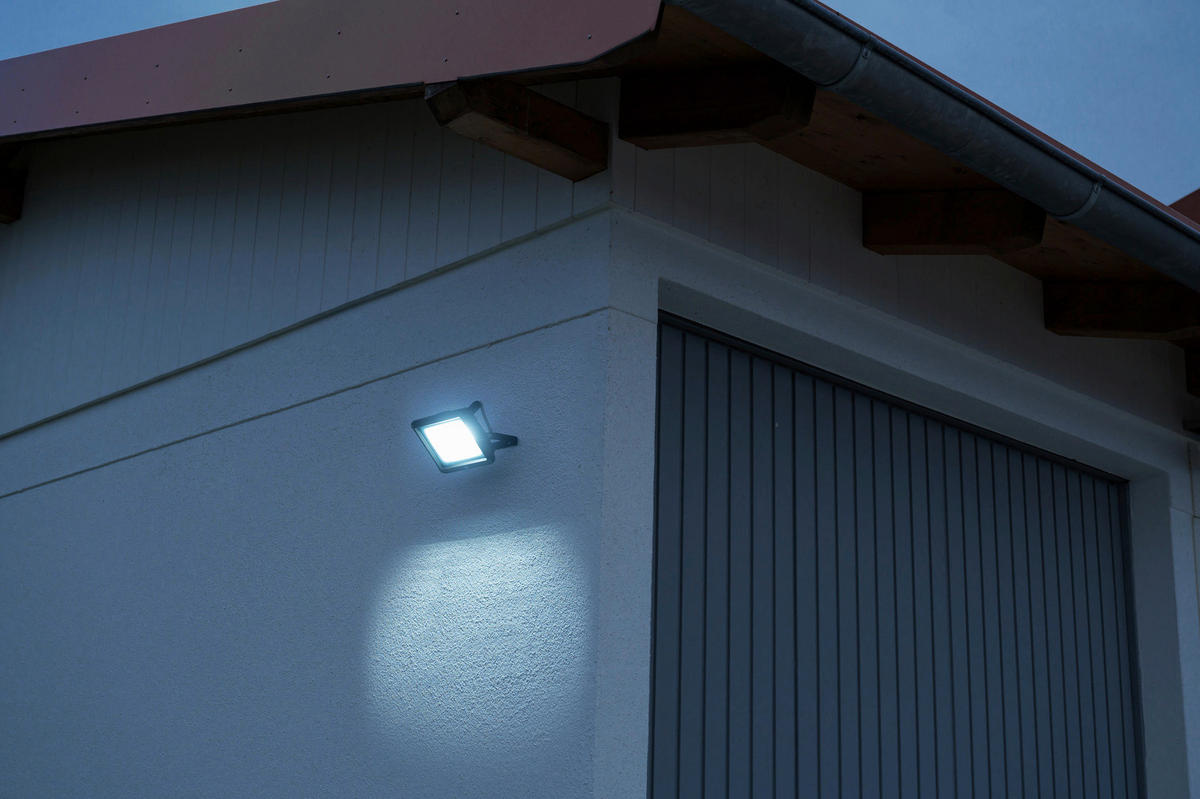 LED-Baustrahler 5800LM  - Basics (6/22,5/26,5cm) - Brennenstuhl