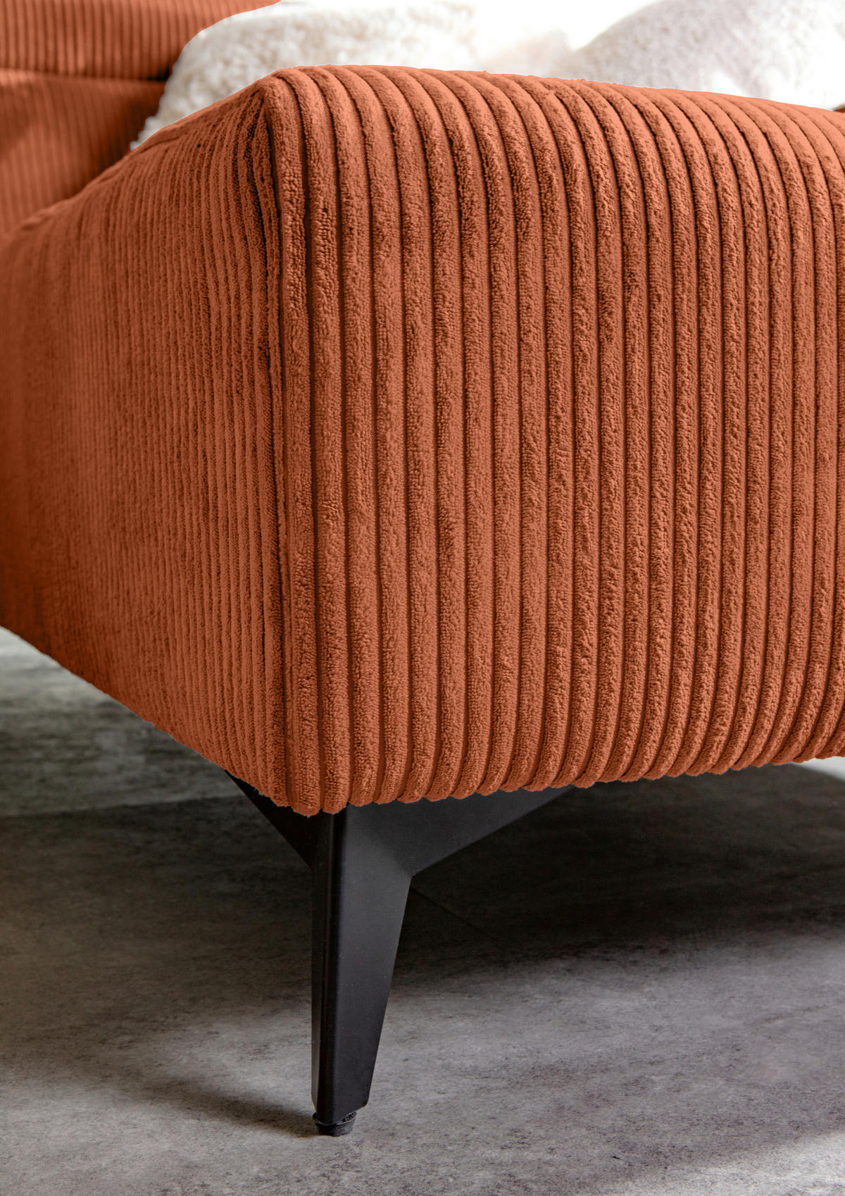 ECKSOFA Rostfarben Cord Rücken echt, Kopfteilverstellung, Sitzvorzug  - Rostfarben/Schwarz, KONVENTIONELL, Textil/Metall (257/170cm) - Carryhome