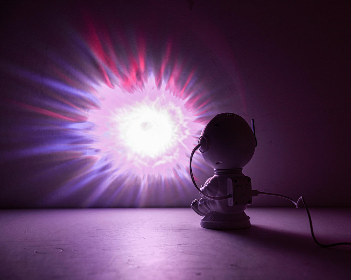 DEČJA STONA LAMPA - bela/srebrna, Trendi, plastika (12,5/20,5/11,5cm) - Novel