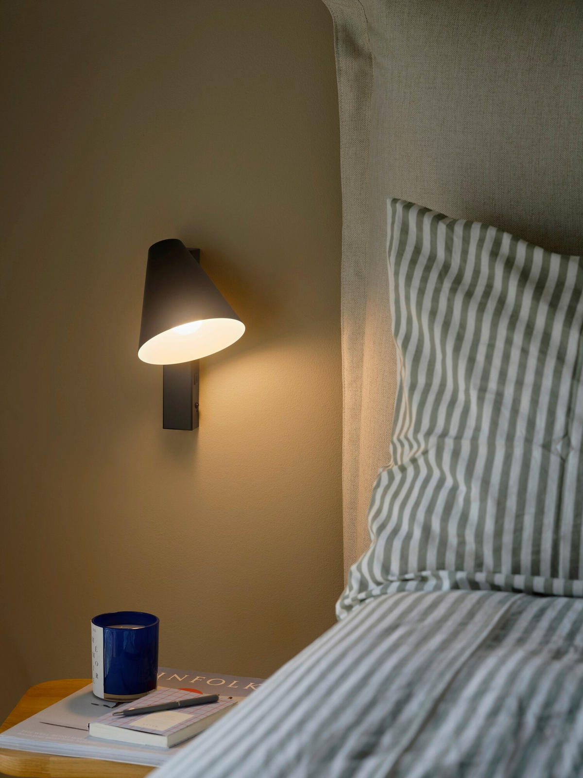 WANDLEUCHTE Wilmer 13,7/15,9/24,5 cm  - Schwarz, Design, Metall (13,7/15,9/24,5cm) - Nordlux