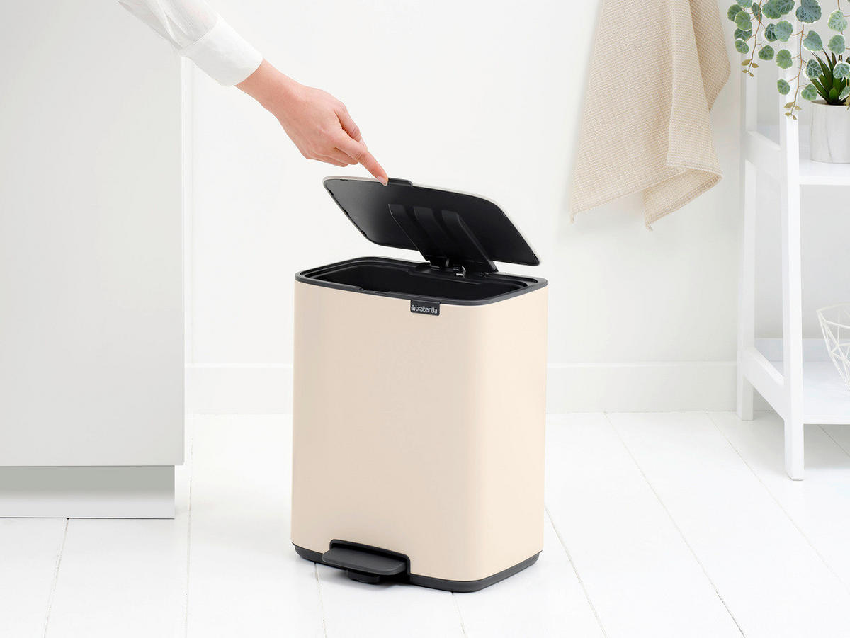 KOŠ S NOŽNOM PAPUČICOM  12 l  Bo  - bež/antracit, Design, metal/plastika (29/36,5/25,5cm) - Brabantia