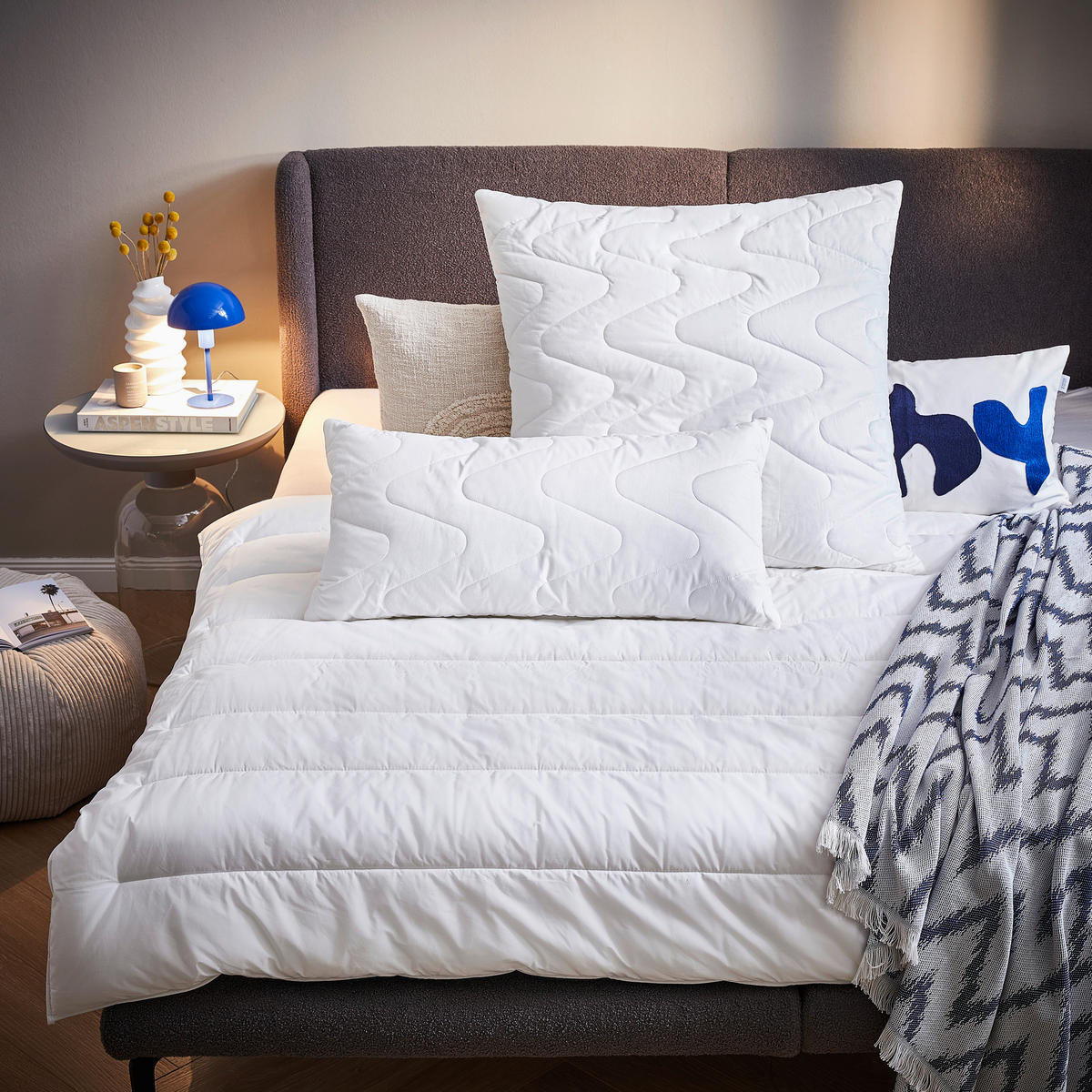 CELOROČNÍ PŘIKRÝVKA, 135/200 cm, polyester - bílá, Design, textil (135/200cm) - Centa-Star