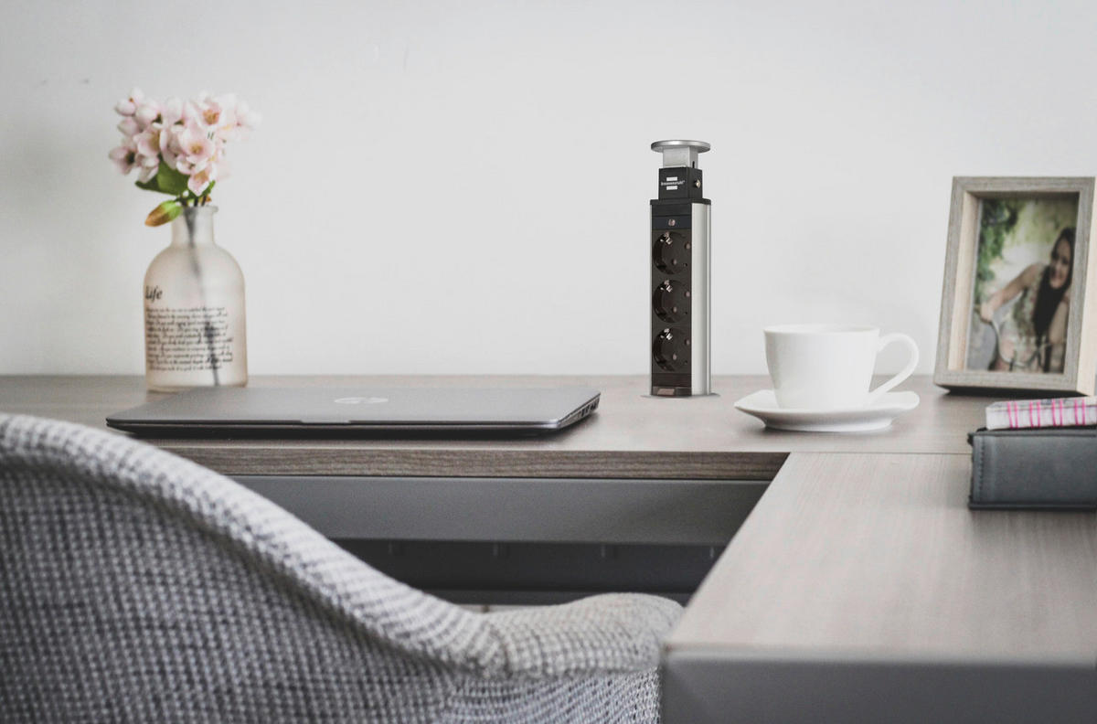 STECKDOSENLEISTE - Basics (10,5/4,5/32cm) - Brennenstuhl