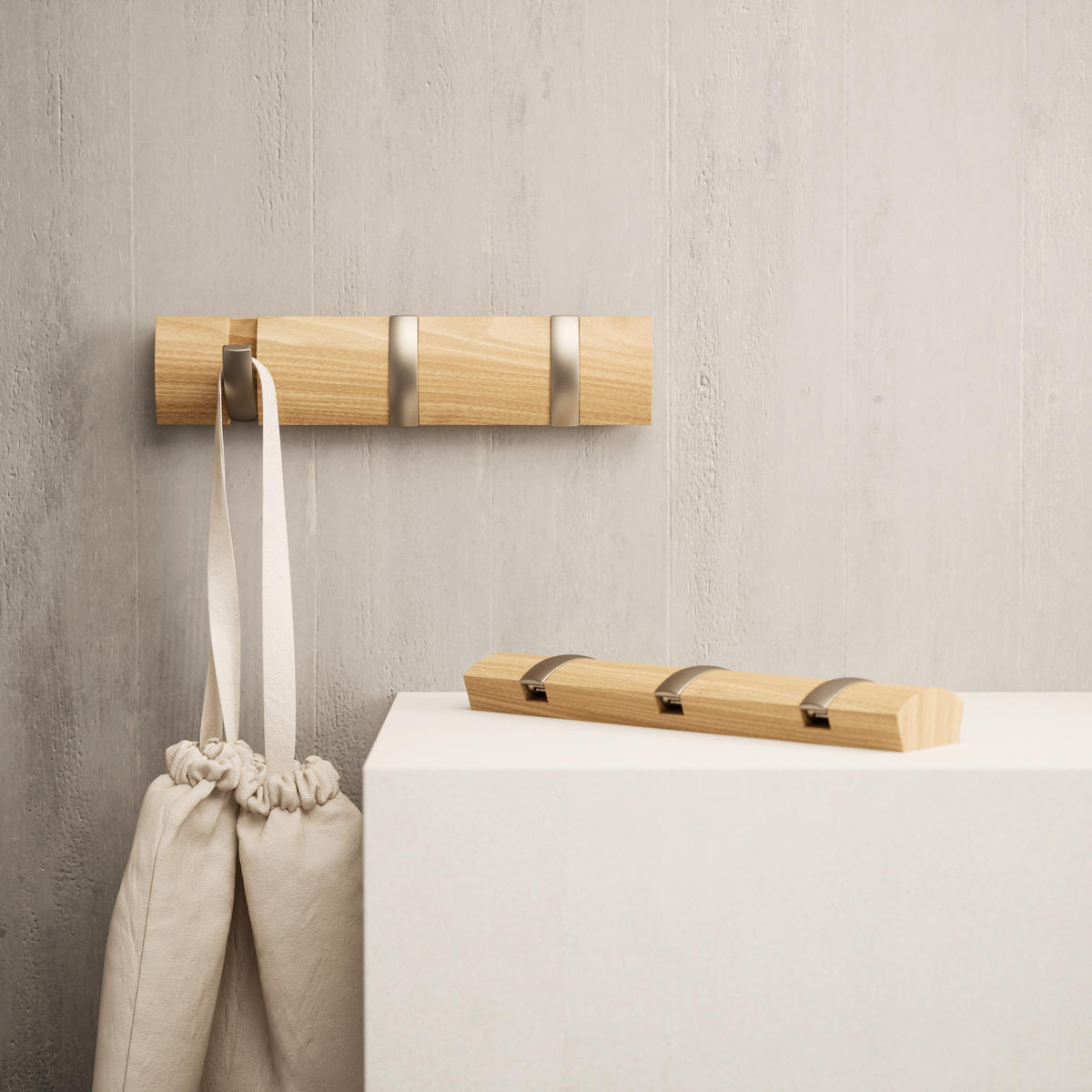 DAŠČICA ZA ODLAGANJE KAPUTA  srčevina bukve  drvo, metal, plastika  - srčevina bukve, Konvencionalno, drvo/metal (30.48/6.35/3.175cm) - Umbra