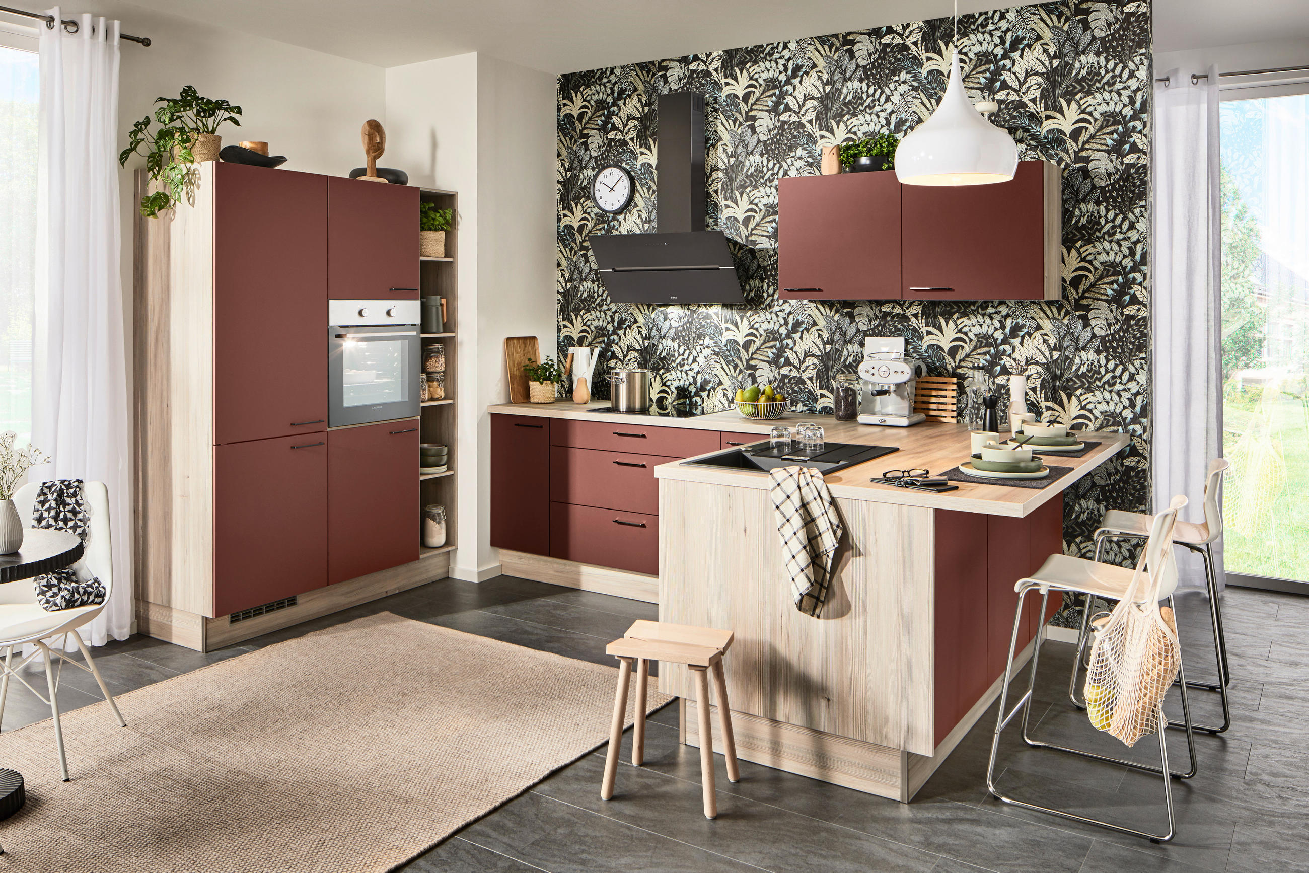 ECKKÜCHE  in Rot, Tannenholzfarben  - Rot/Tannenholzfarben, Design, Holzwerkstoff/Metall (150/280/121,6cm) - Xora
