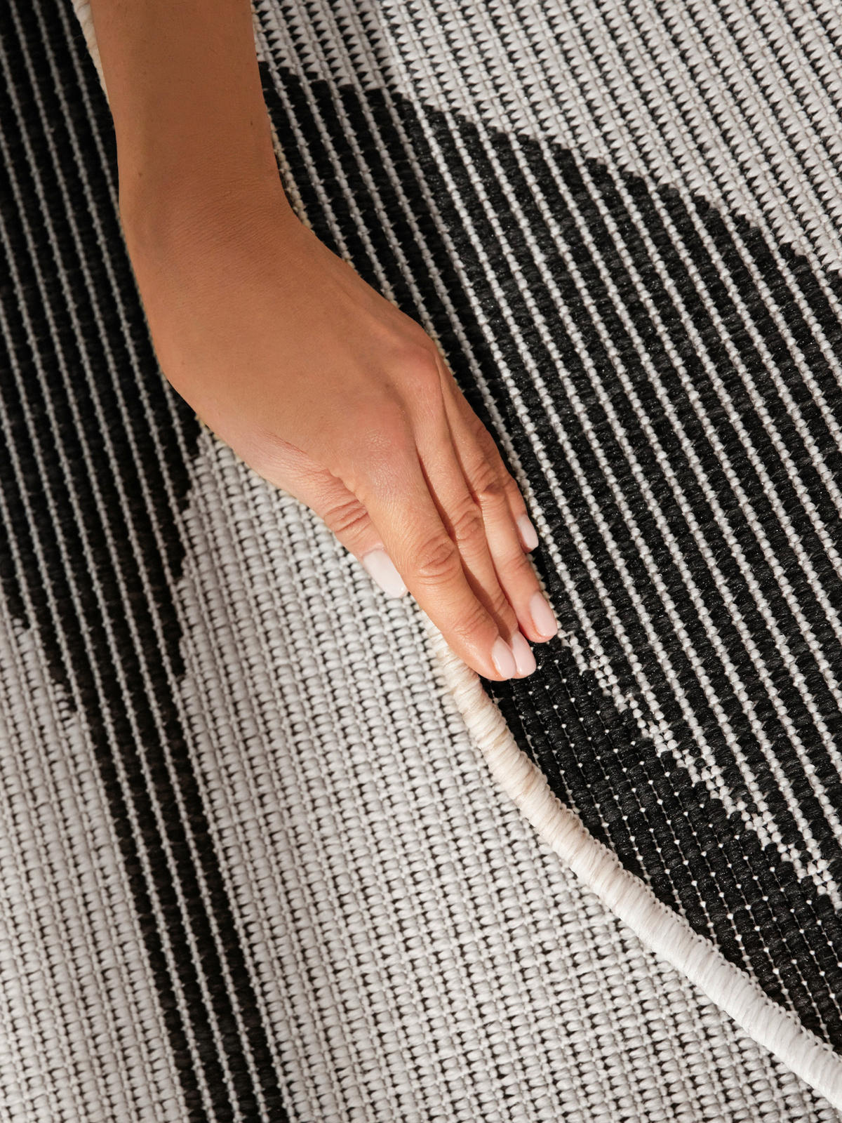 OUTDOORTEPPICH 160 cm Duet Schwarz, Weiß  - Schwarz/Weiß, Design, Kunststoff (160cm)
