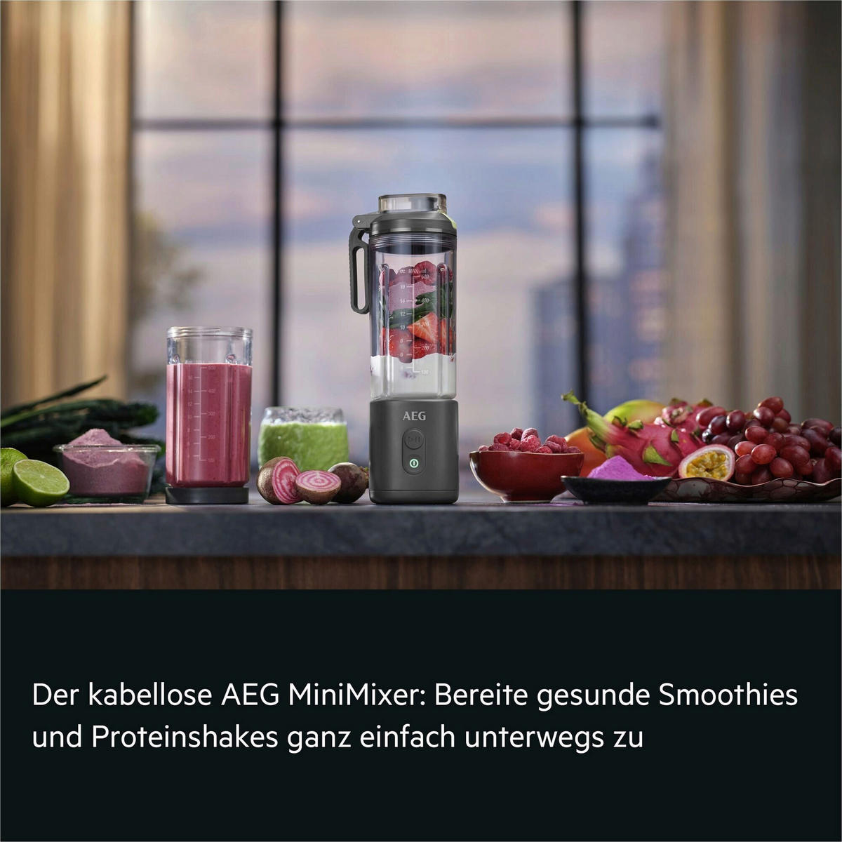 SMOOTHIE MAKER  - Schwarz, Basics, Glas/Kunststoff (10,5/29,4/8,5cm) - AEG