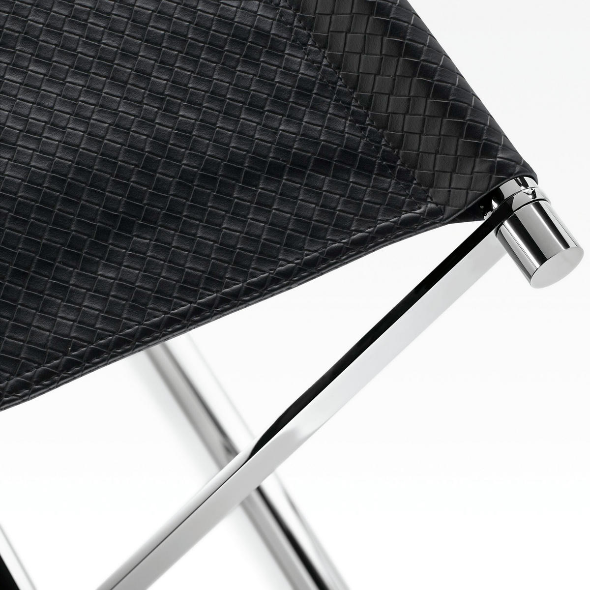 KLAPPHOCKER Lederlook Schwarz, Chromfarben  - Chromfarben/Schwarz, Design, Textil/Metall (34,5/45/45cm) - Joop!