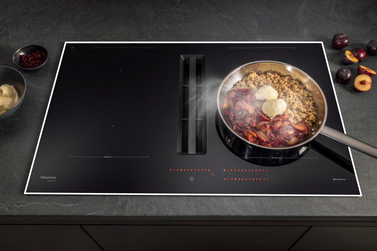 KOCHFELD-DUNSTABZUG-KOMBI HEH8443BSCWF  - Schwarz, Basics, Glas/Metall (83/23,3/52cm) - Hisense