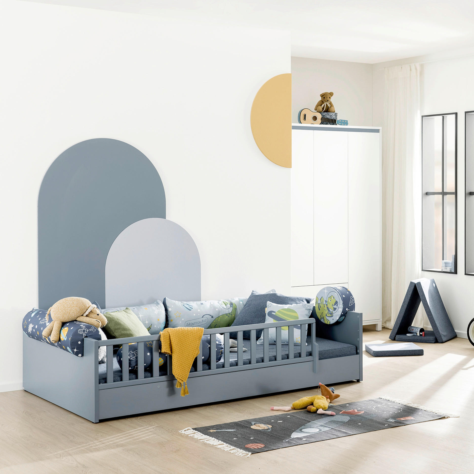 BODENBETT. Little Flo Blau  - Blau/Schwarz, Basics (90/200cm) - Paidi