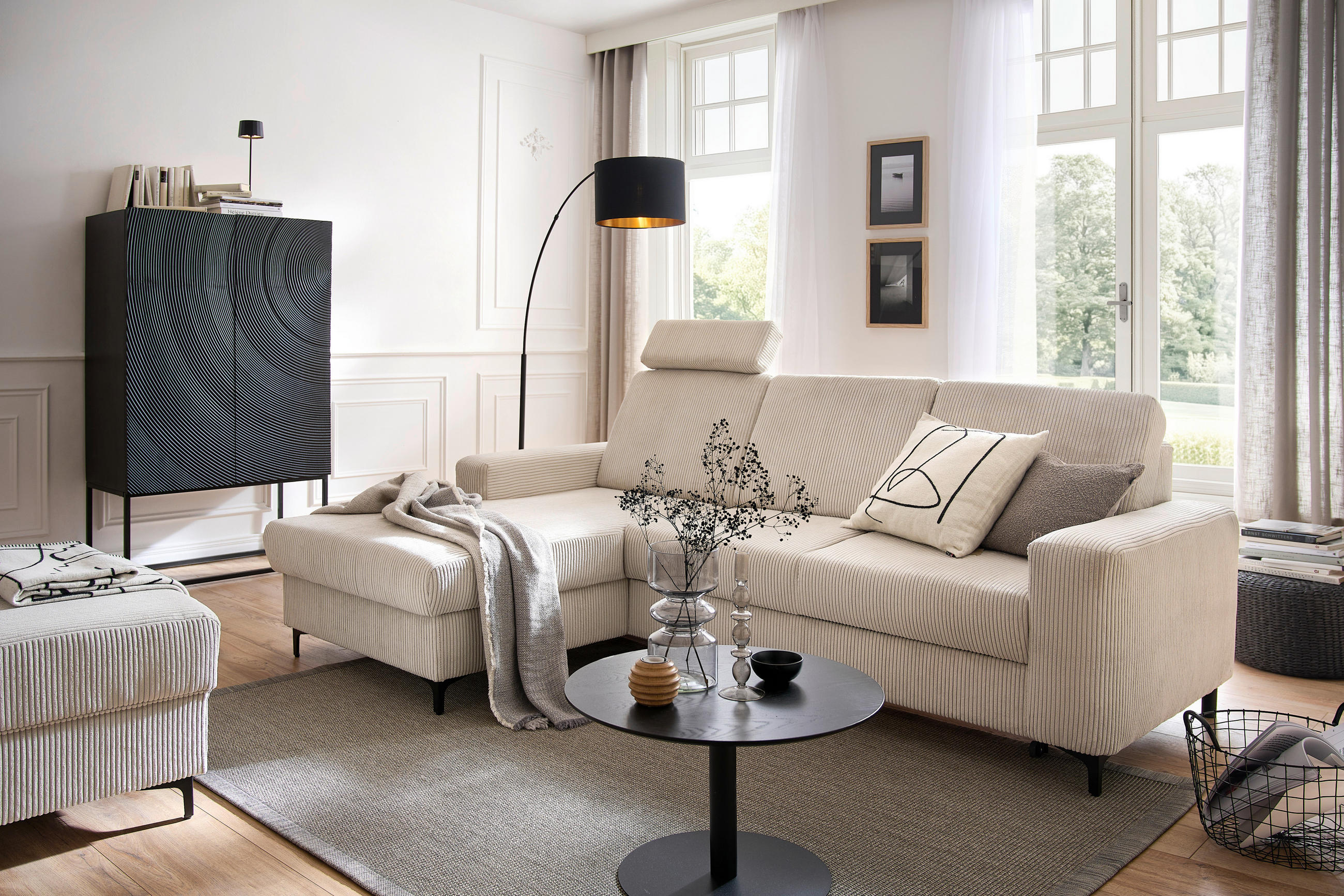 ECKSOFA in Cord Weiß, Perlmutt  - Perlmutt/Schwarz, KONVENTIONELL, Textil/Metall (167/247cm) - Stylife