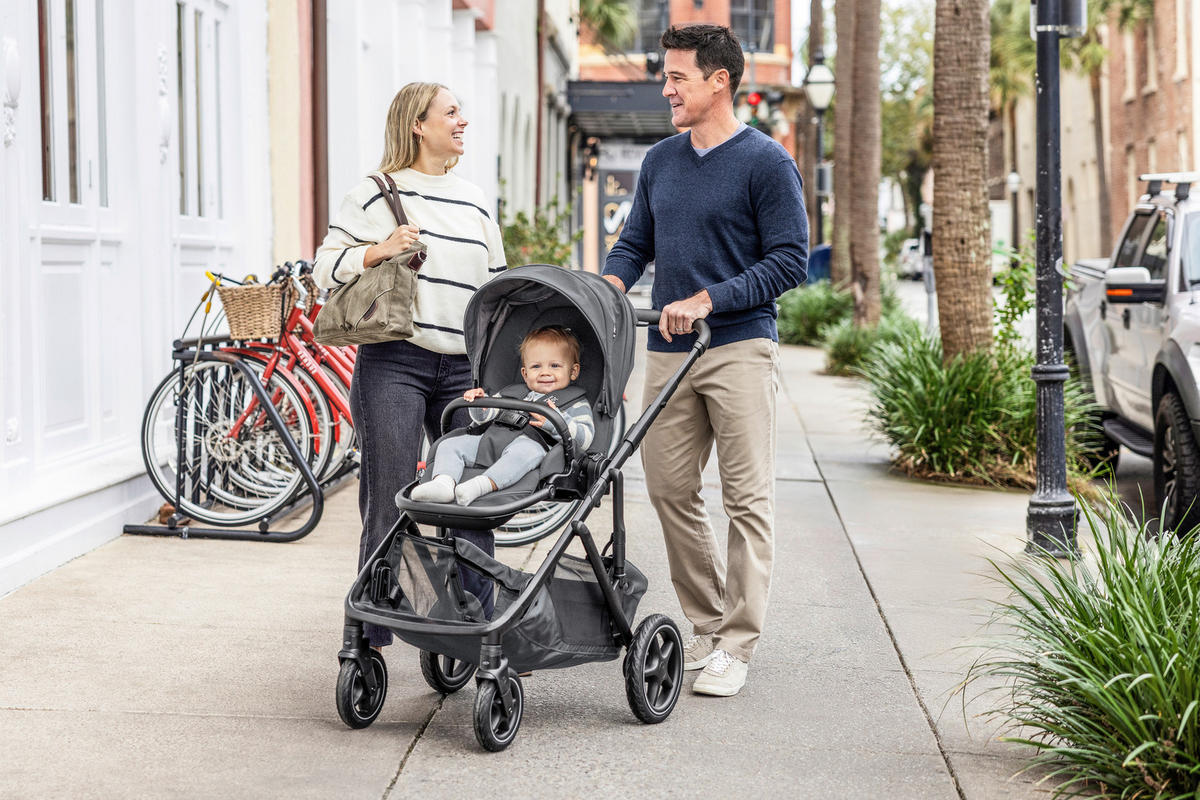 KINDERWAGENSET  Versiti Trio Set  Ebony  - Schwarz, Basics, Kunststoff (65/126/138cm) - JOIE SIGNATURE