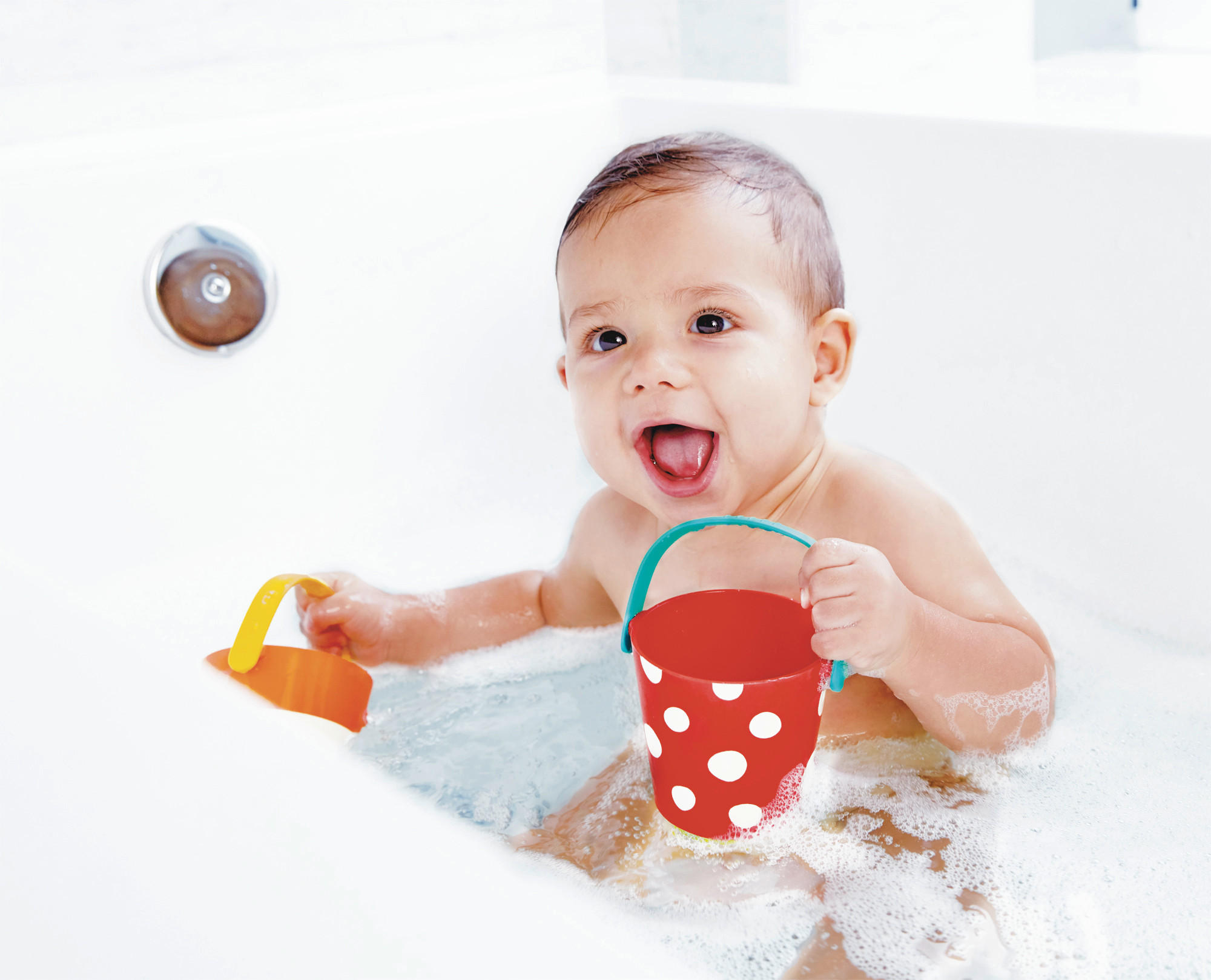 BADESPIELZEUG - Multicolor, Basics, Kunststoff (24.3/23.8/10.3cm) - Hape