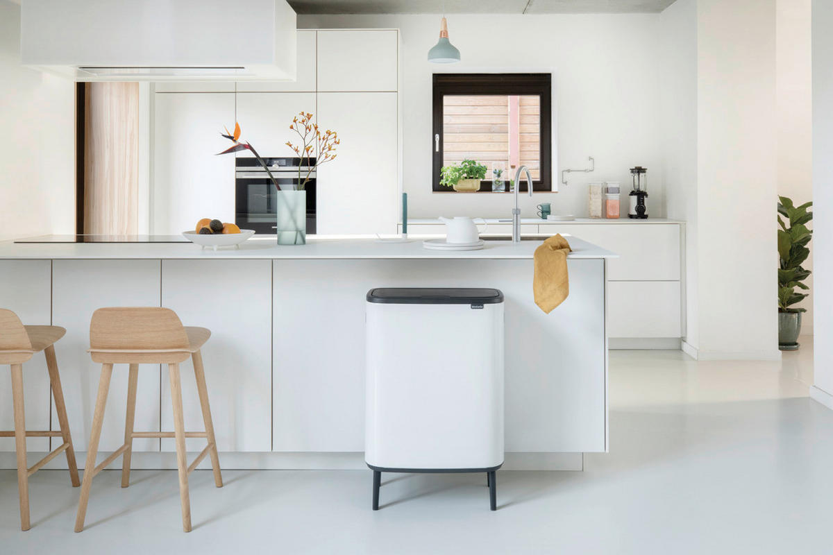 KOŠ ZA SMETI - bela, Basics, umetna masa (54.5/81.5/31.2cm) - Brabantia
