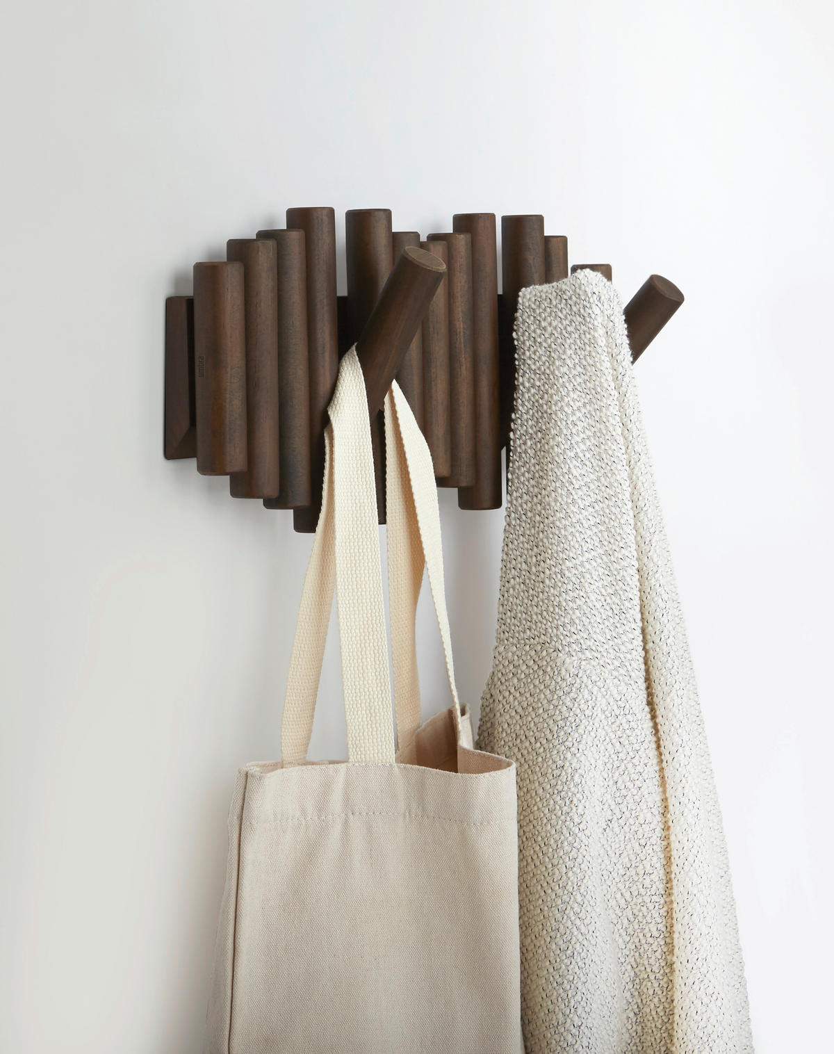 WANDGARDEROBE  in Kiefer Walnussfarben  - Walnussfarben, Basics, Holz (38/17/4cm) - Umbra