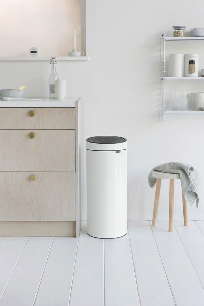 ODPADKOVÝ KÔŠ  30 l - biela, Design, kov/plast (29,5/72/32cm) - Brabantia