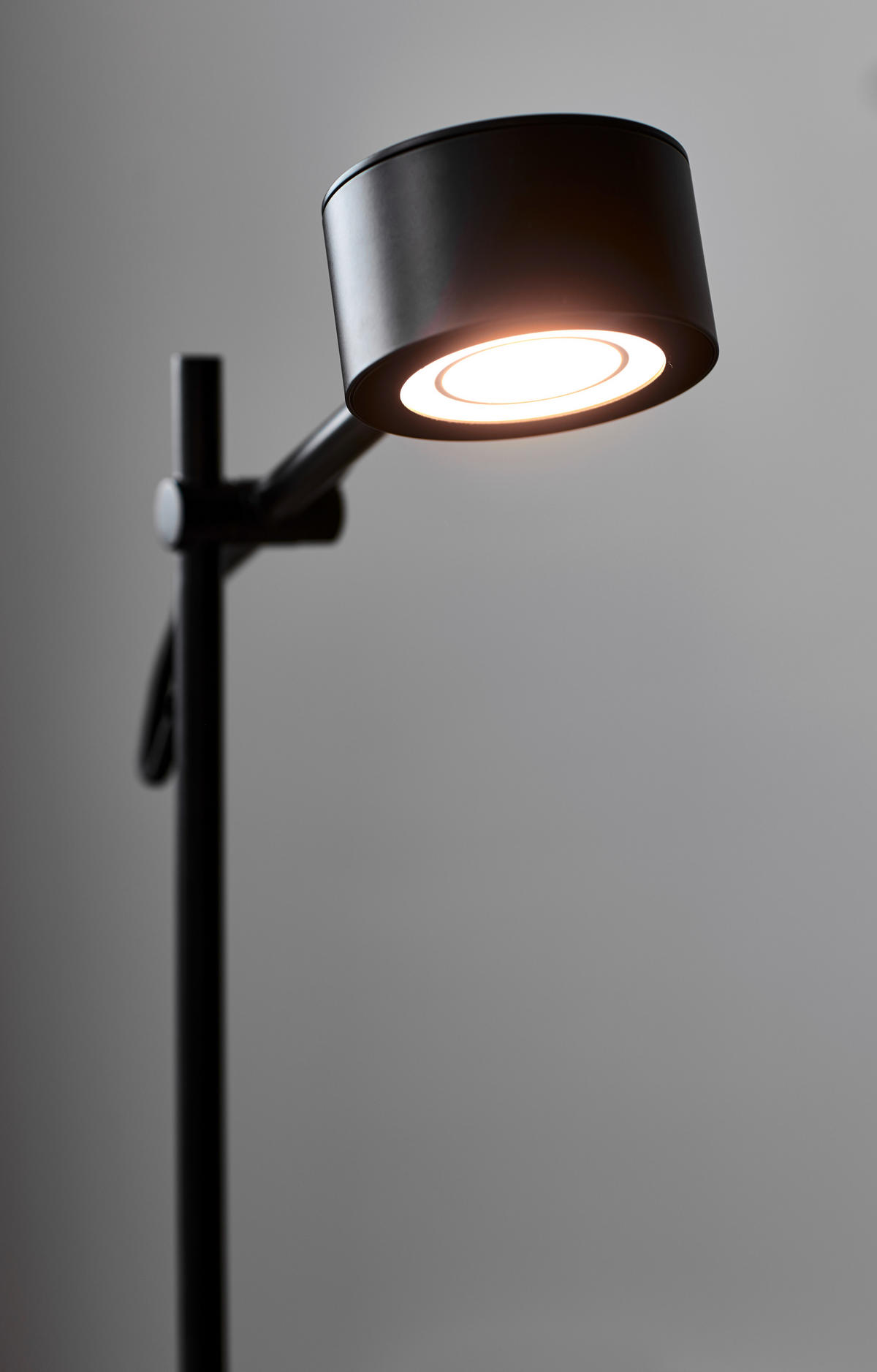 LED-STEHLEUCHTE CLYDE 26,6/138 cm   - Schwarz, Design, Metall (26,6/138cm) - Nordlux