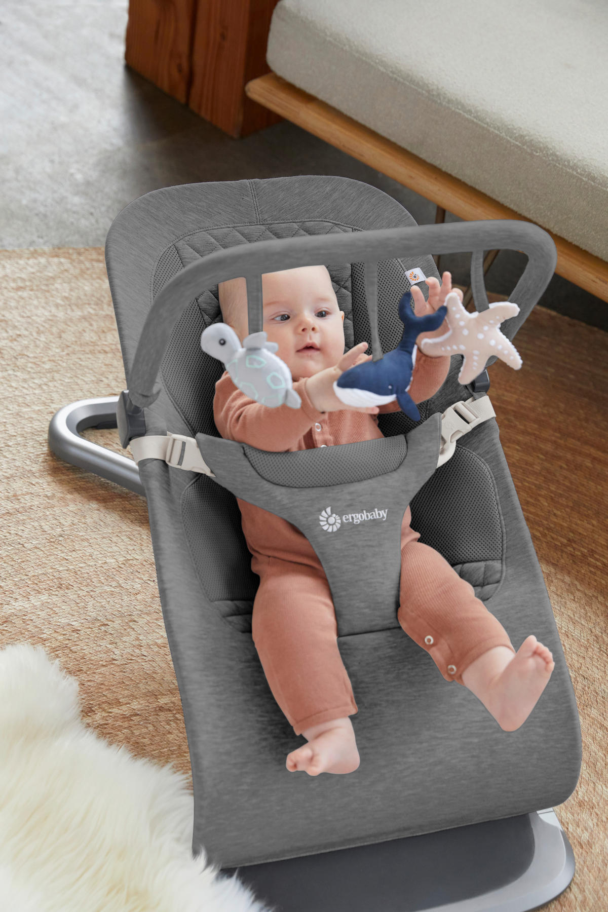 PREČKA ZA IGRAČKE - tamnosiva, Osnovno, tekstil (40/6/35,5cm) - Ergo Baby