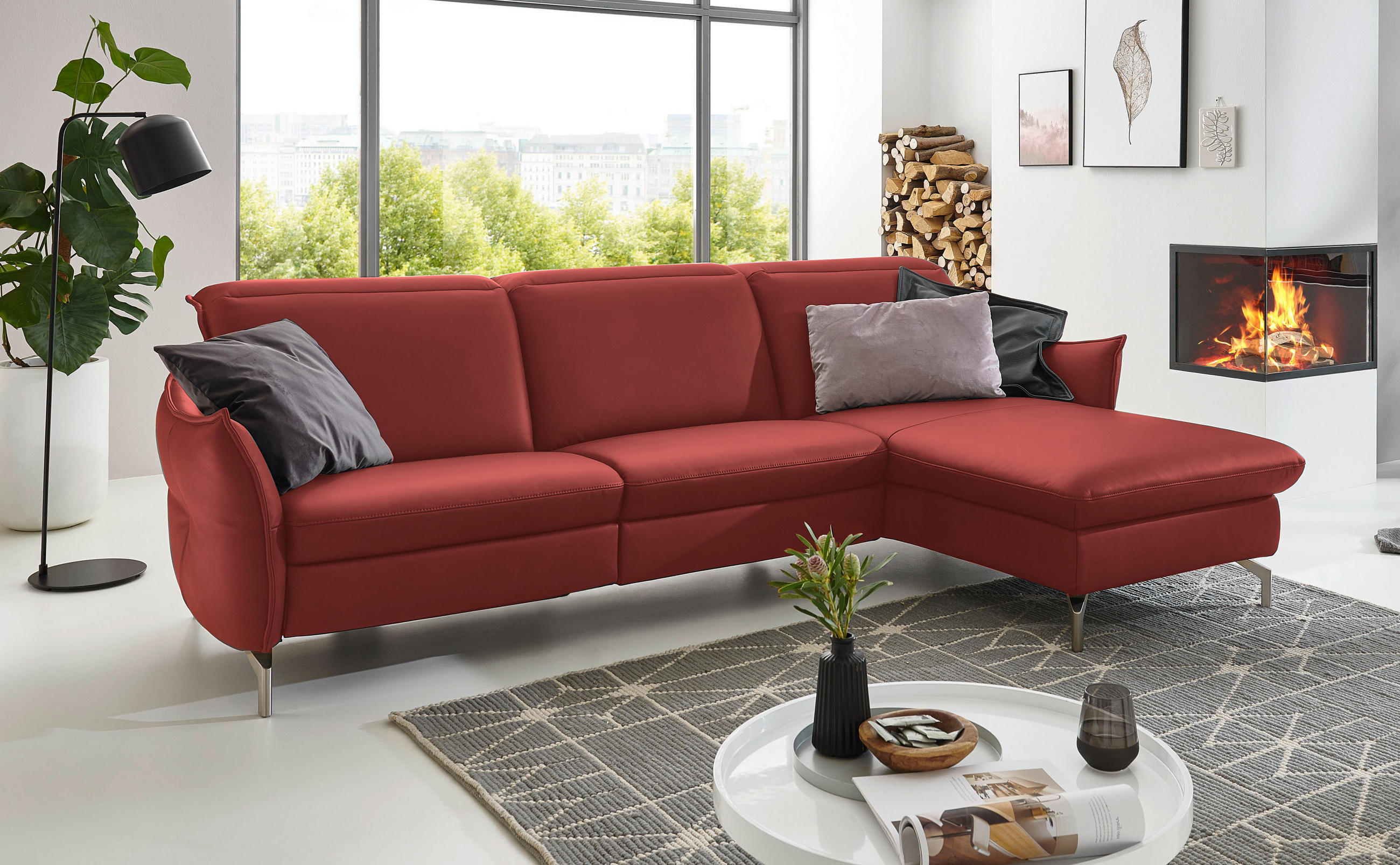 ECKSOFA in Lederlook (vegan) Rot - Rot/Nickelfarben, Modern, Textil/Metall (233/179cm) - Livetastic