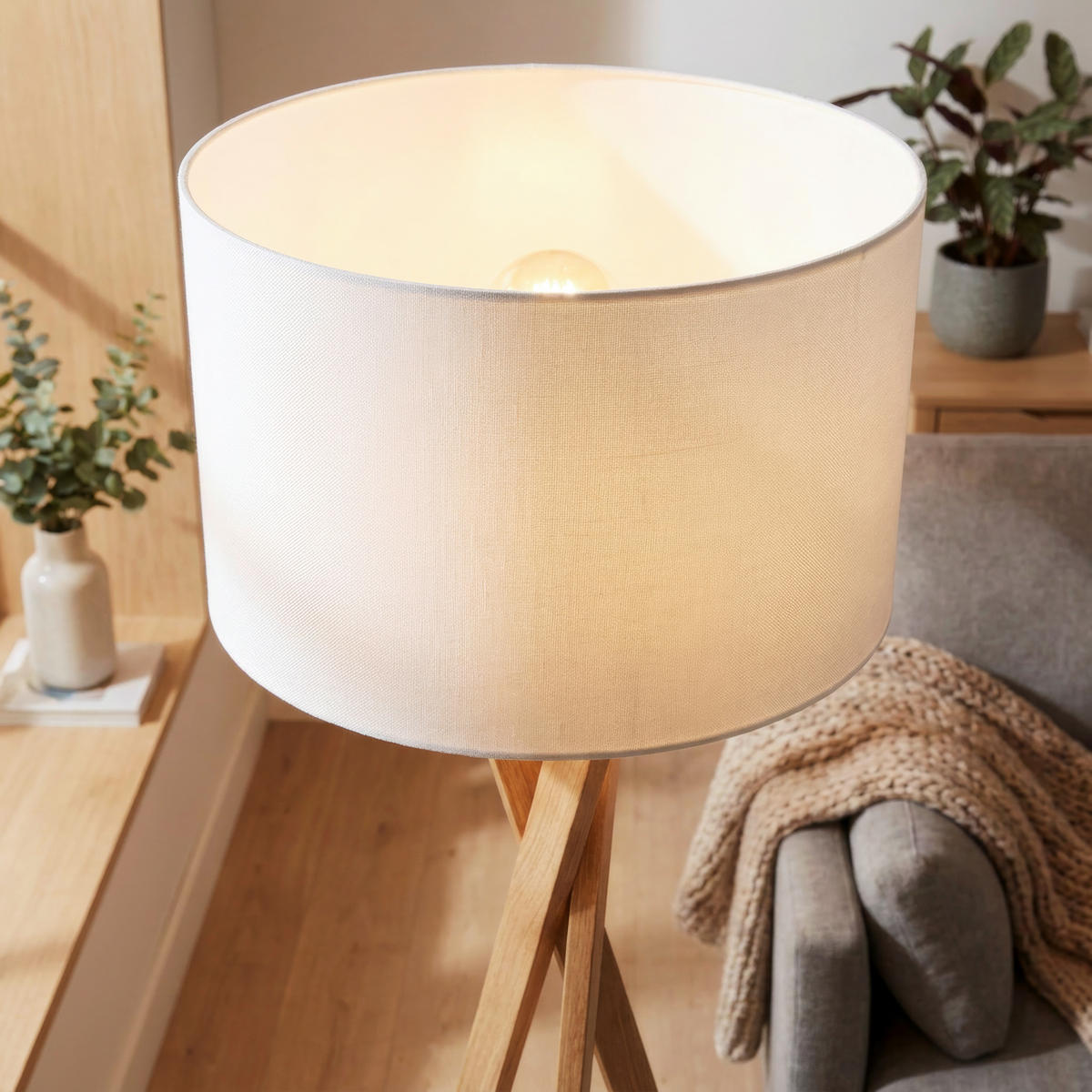 STOJACÍ LAMPA, 45/160 cm  - bílá/barvy dubu, Natur, kov/dřevo (45/160cm) - Novel