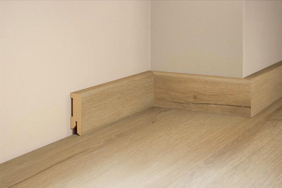 SOCKELLEISTE, Eiche Sonora  - Basics, Holz (240/26/2,6cm) - Tilo
