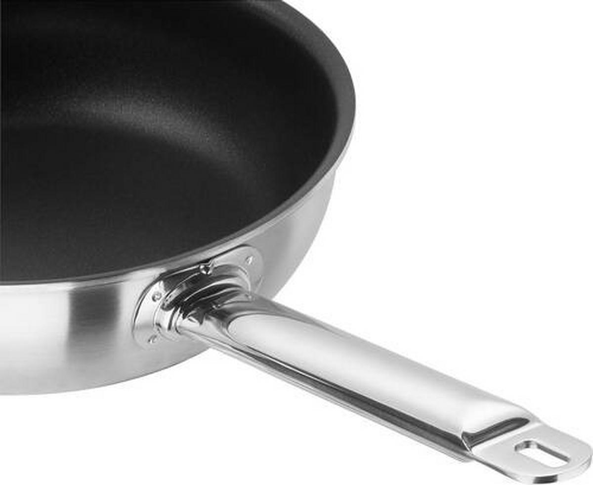 STEKPANNA   28 cm  - stålfärgad, Basics, metall (28cm) - Zwilling