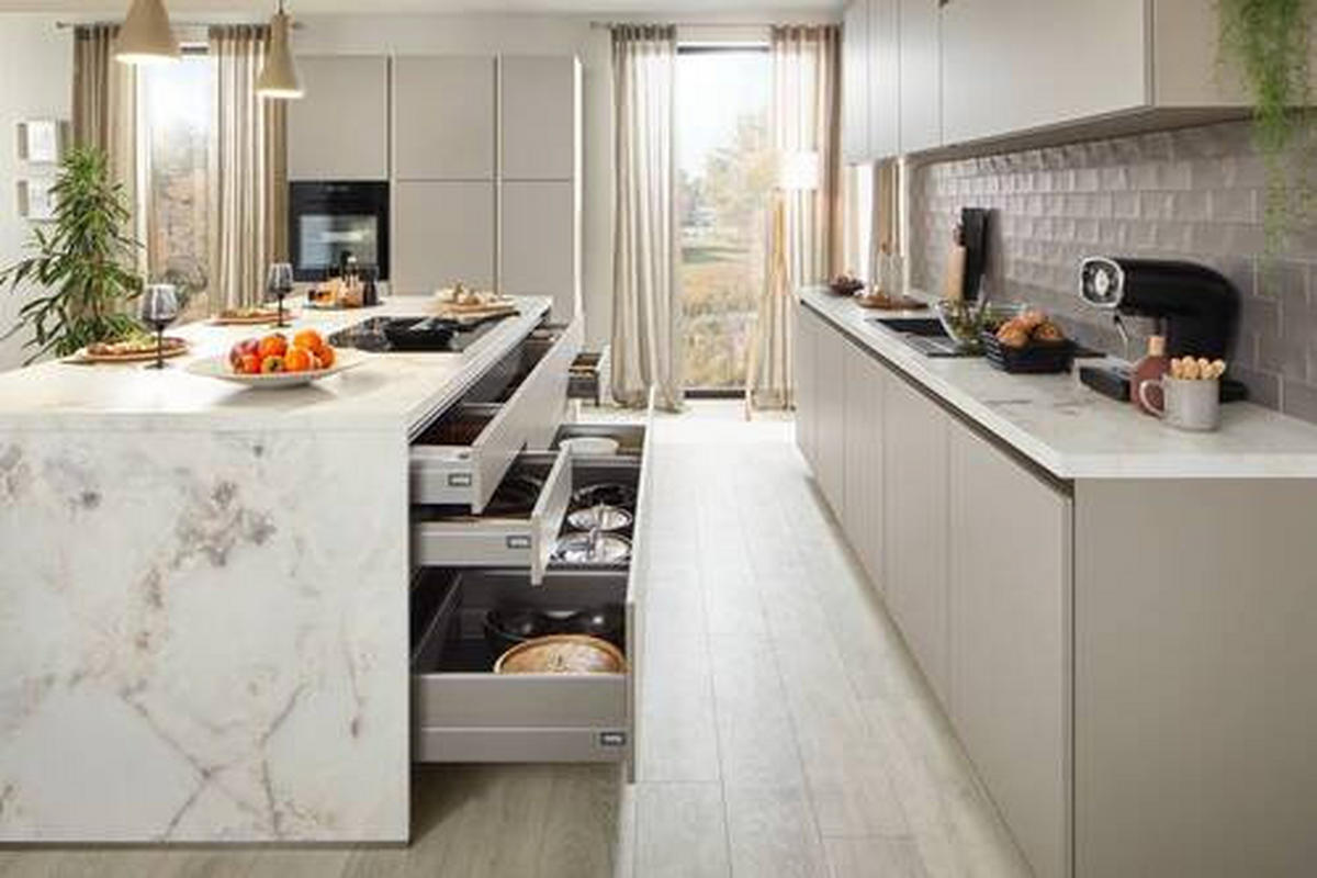 EINBAUKÜCHE   - Cappuccino, Design, Holzwerkstoff - Dieter Knoll