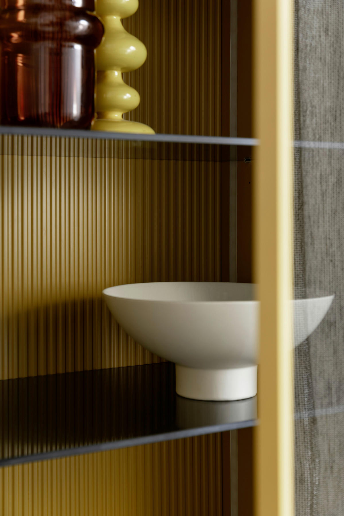 VITRINE in Currygelb  - Currygelb, Design, Glas/Holzwerkstoff (60/201/45cm) - Schöner Wohnen