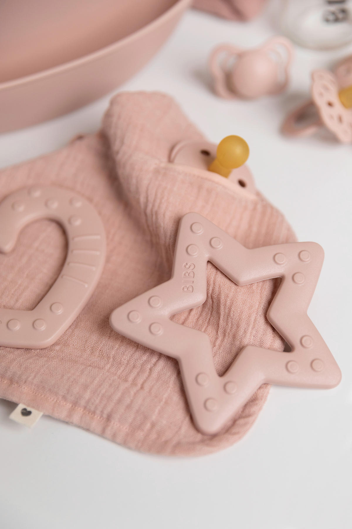 BEISSRING 0 Monat(e)  - Altrosa, Basics, Kunststoff (13/16,4/3cm)