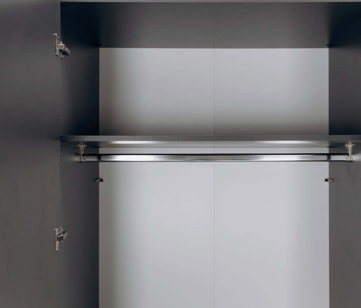 KLEIDERSCHRANK 294/219/59 cm 6-türig Anthrazit, Anthrazit Hochglanz  - Anthrazit/Anthrazit Hochglanz, KONVENTIONELL, Holzwerkstoff/Metall (294/219/59cm) - Carryhome