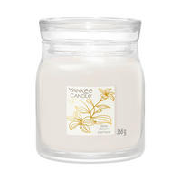 ILLATGYERTYA - fehér, Basics, paraffin (9.5/11.8/9.5cm) - Yankee Candle