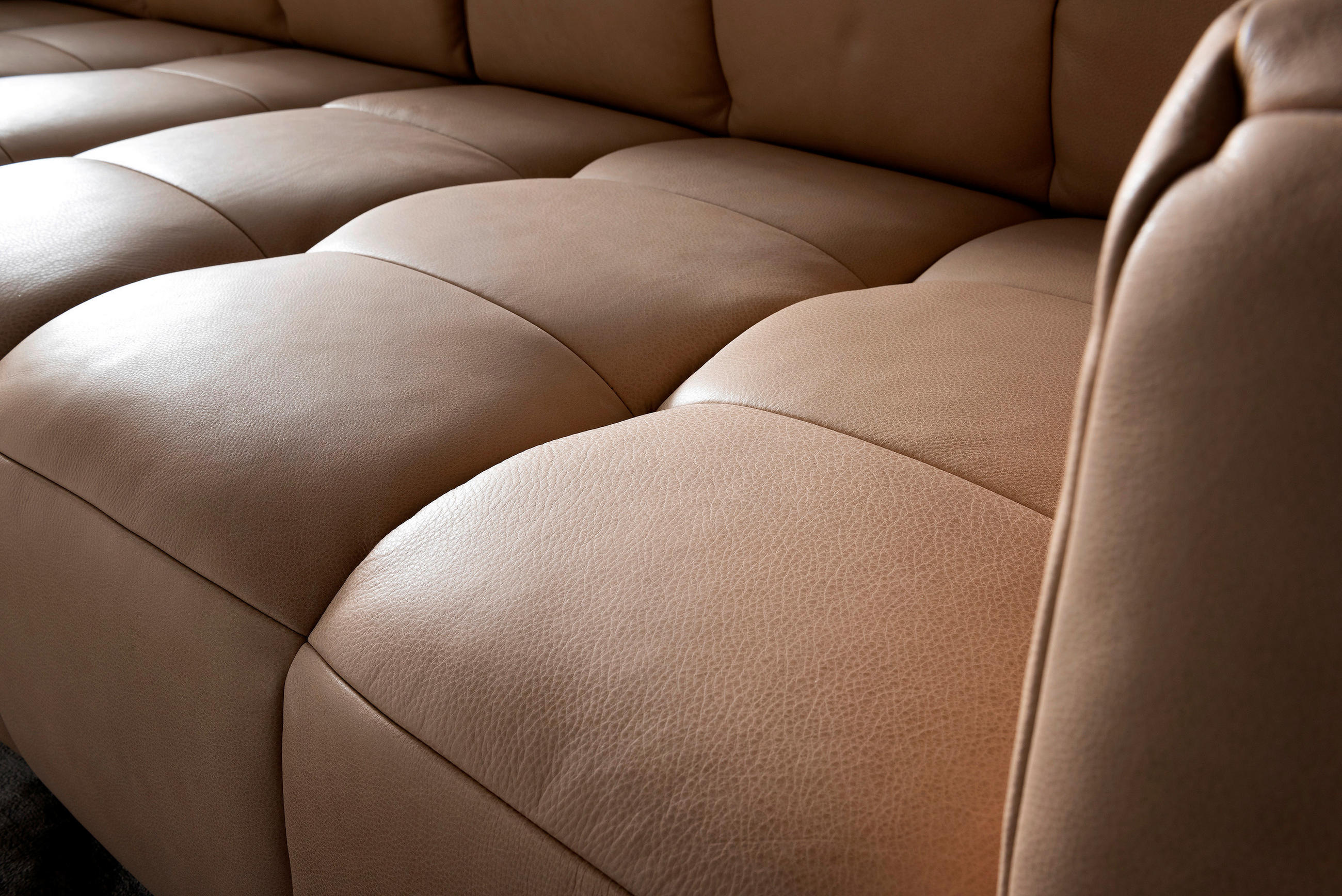 Thumbnail - Belluti Ecksofa, Hellbraun, Leder, Echtleder, Semi-Anilinleder, Ottomane rechts, L-Form, 255x244 cm, Made in EU, Wohnzim...