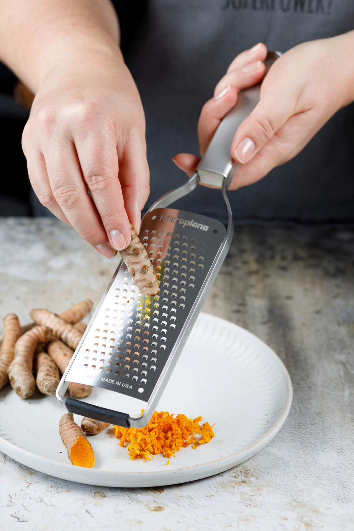 RIBEŽ  - boje oplemenjenog čelika, Basics, metal/plastika (30/6,8/1,5cm) - MICROPLANE