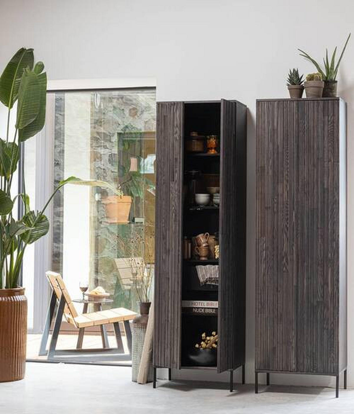 MEHRZWECKSCHRANK 60/210/42 cm  in Eschefarben  - Eschefarben/Schwarz, Design, Holz/Holzwerkstoff (60/210/42cm) - Ambia Home