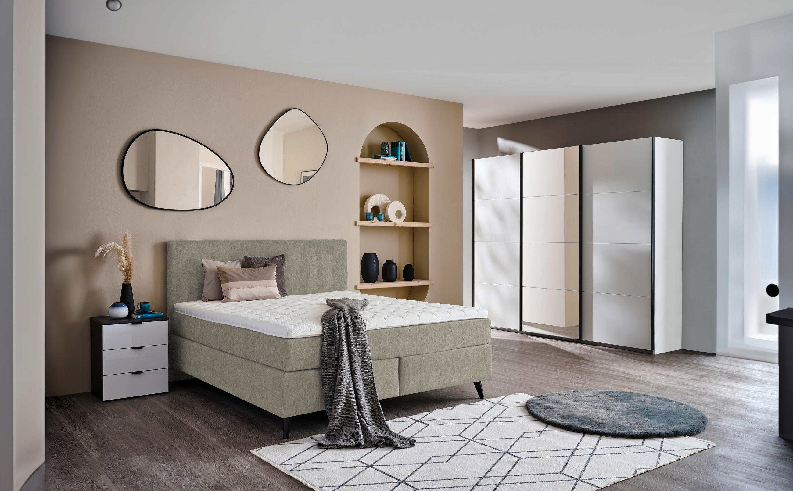 BOXSPRINGBETT 180/200 cm  in Greige  - Greige/Schwarz, Konventionell, Holz/Textil (180/200cm) - Voleo
