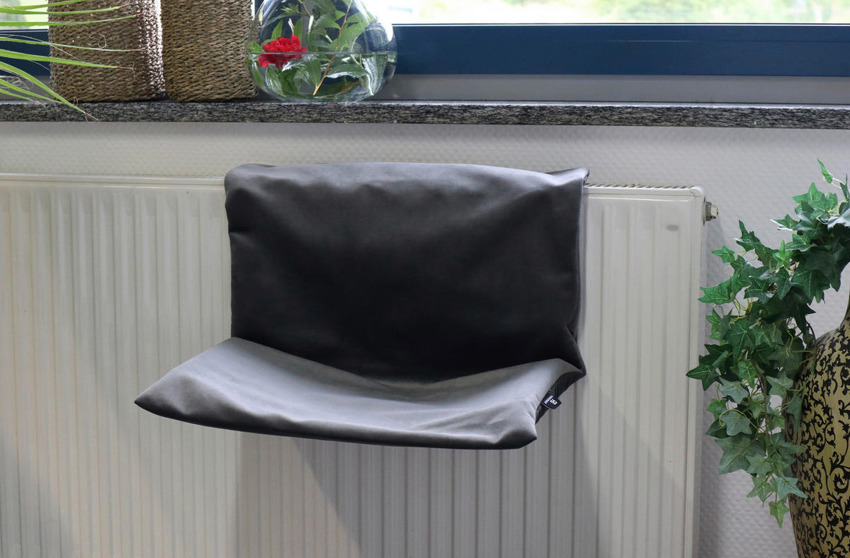 HAUSTIERKISSEN - Grau, Textil/Metall (47/30/30cm)