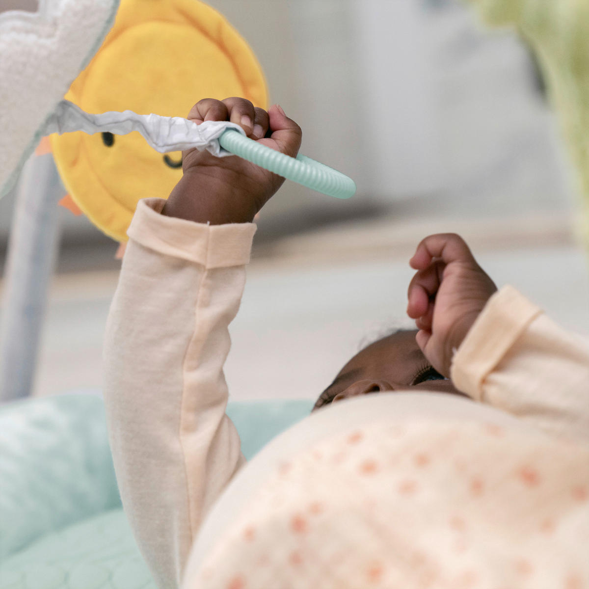 OBLÚK S HRAČKAMI - viacfarebná, Trend, drevo/textil (85,09/85,09/50,04cm)