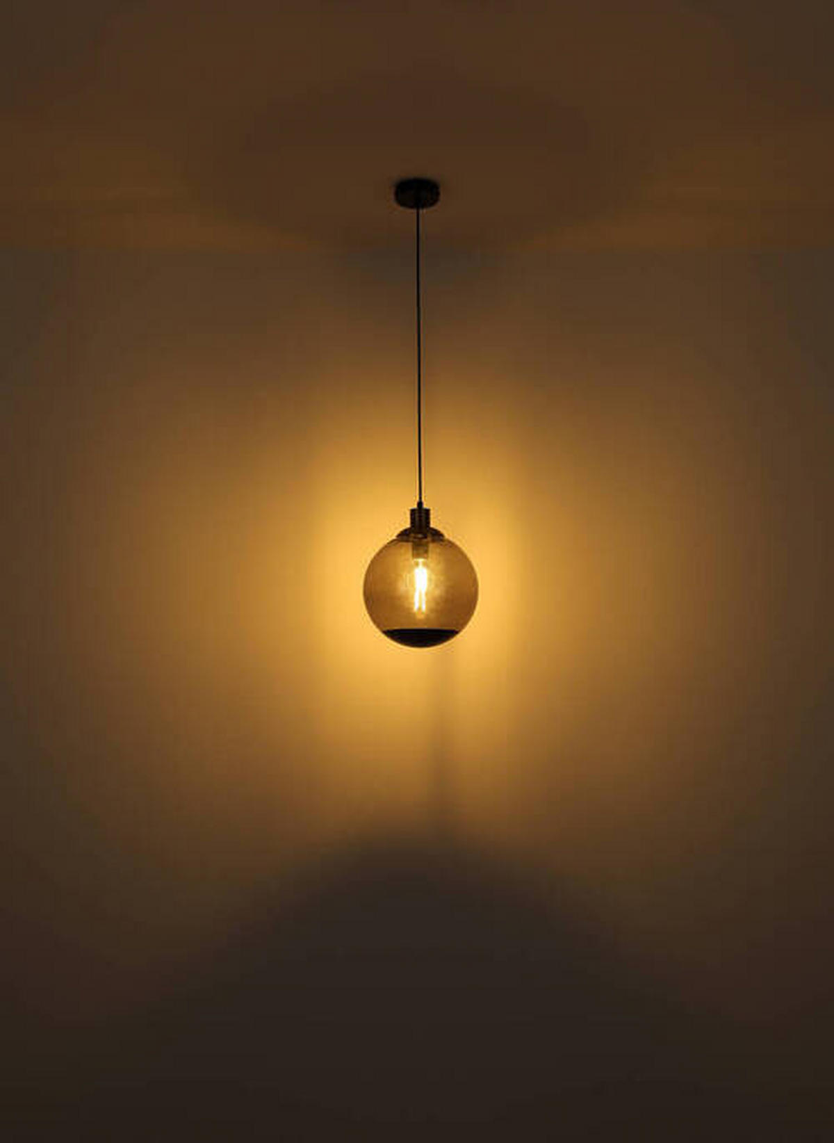 VISEČA SVETILKA        51/120 cm      E27 - črna/barve medenine, Design, kovina/umetna masa (51/120cm) - Globo