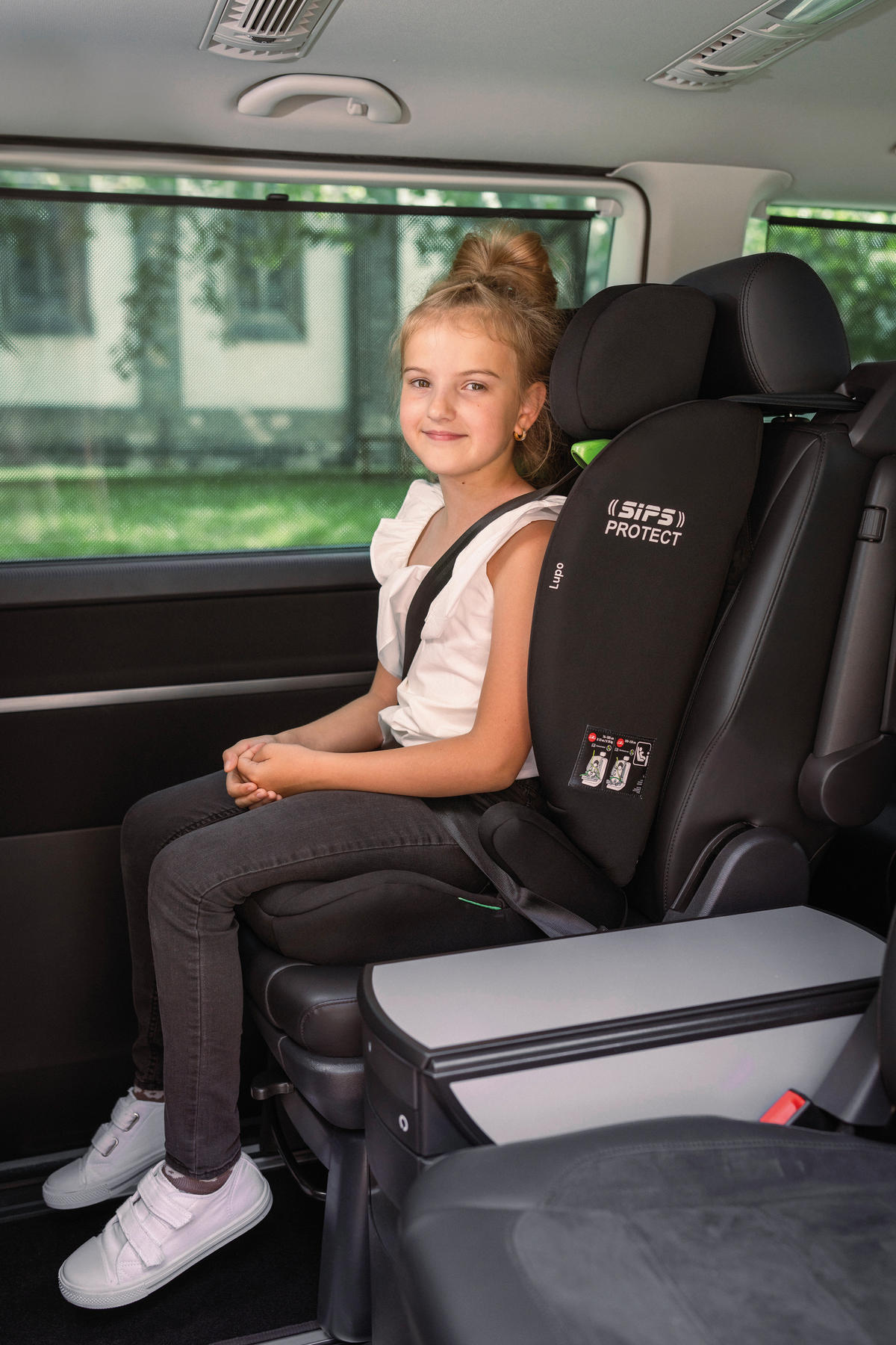 KINDERAUTOSITZ Lupo I-Size Black  - Schwarz, Basics, Kunststoff/Textil (44/62/48cm) - Osann
