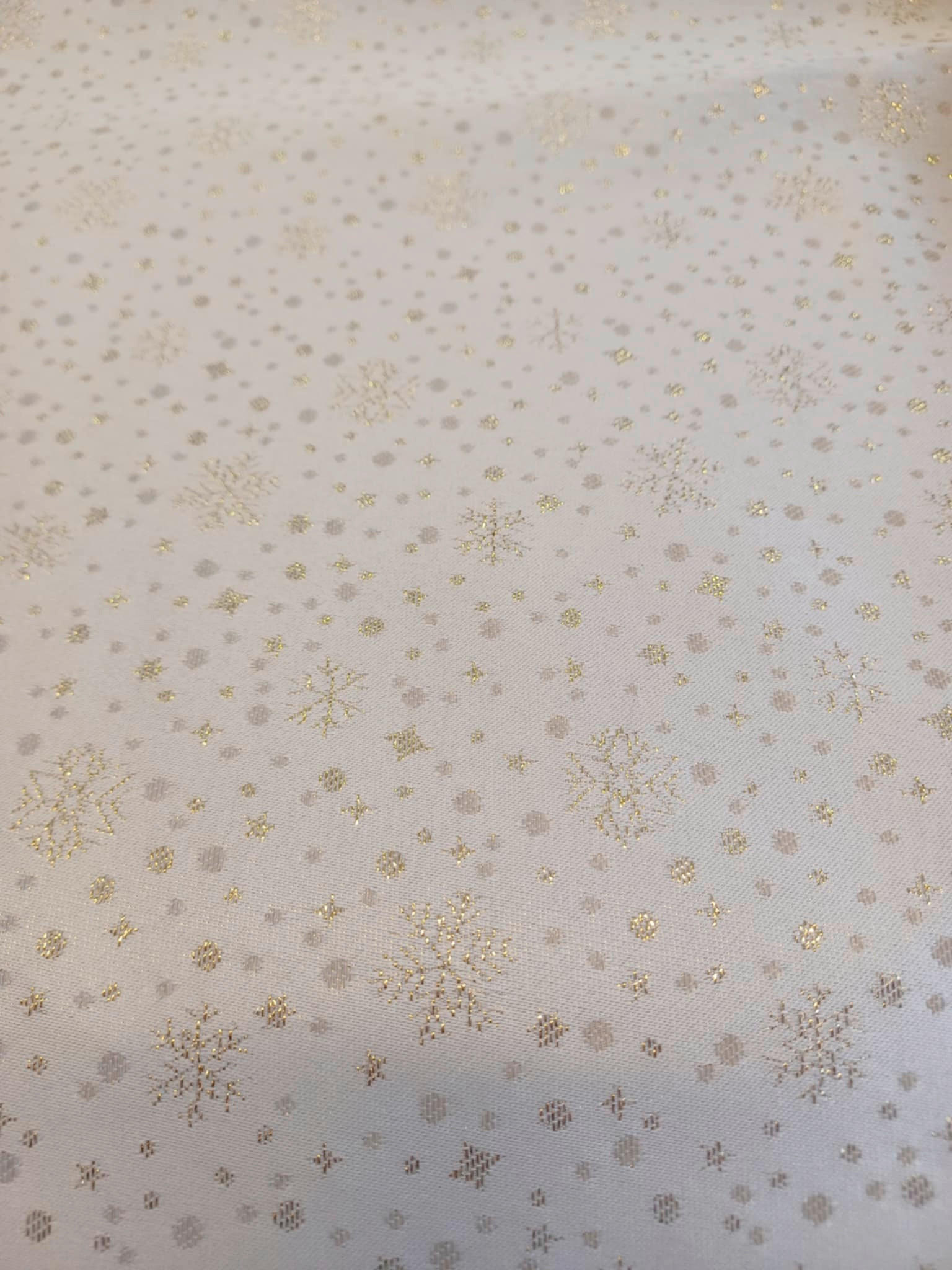 ASZTALTERÍTŐ   - aranyszínű, Basics, textil (140/220cm)