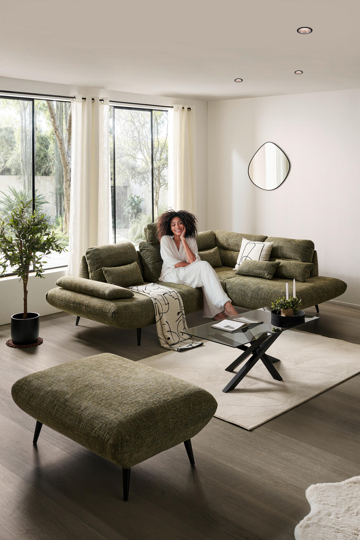 ECKSOFA  in Chenille Olivgrün  286/213 cm  - Schwarz/Olivgrün, Design, Textil/Metall (286/213cm) - Welnova