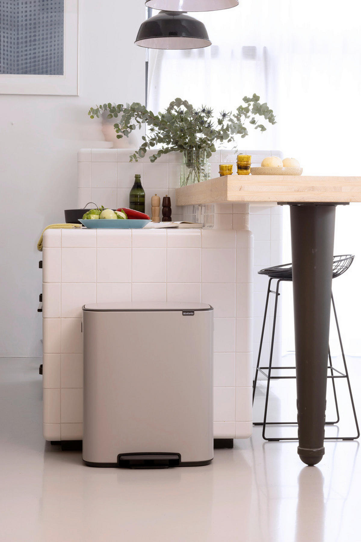 KANTA SA PAPUČICOM  2 x 30 l   - svetlosiva/antracit, Osnovno, metal/plastika (36,3/65,2/54,10cm) - Brabantia