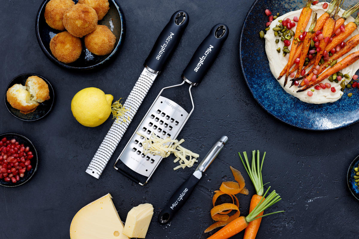 SET KUHINJSKIH PRIPOMOČKOV  Gourmet                   - barve nerjavečega jekla/črna, Basics, kovina/umetna masa - MICROPLANE